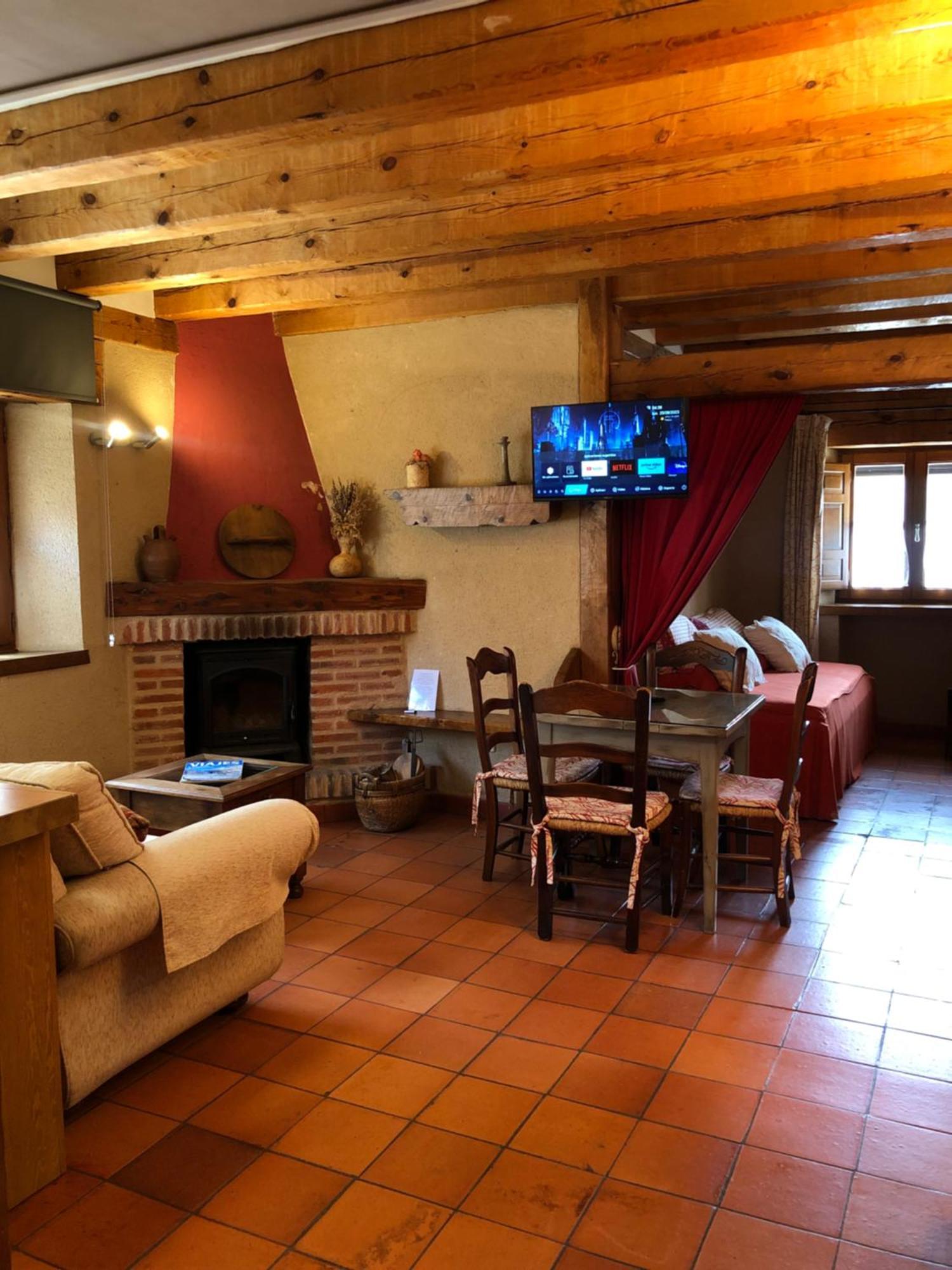 Posada Real Mingaseda Navafría Extérieur photo